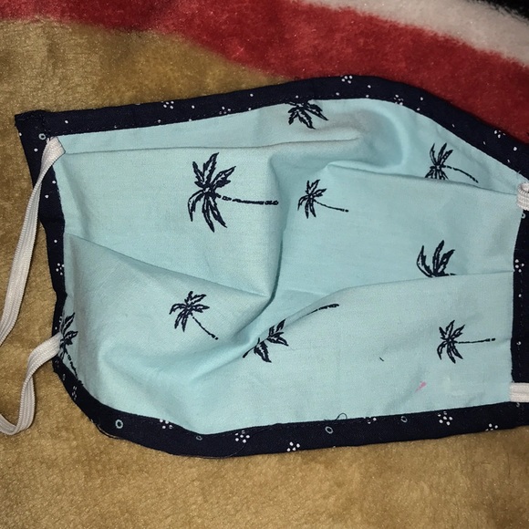 Face Mask - Picture 5 of 6